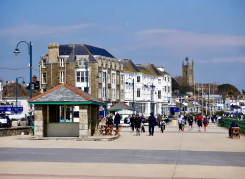 Penzance Promenade & Jubilee Pool