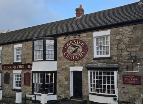 cornish Choughs Inn