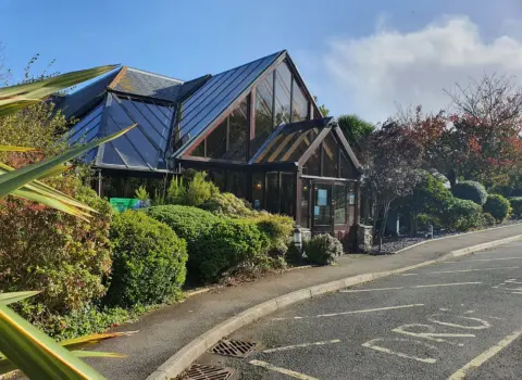 Hustyns Hotel and Lodges