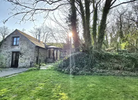 Bulls Cottage