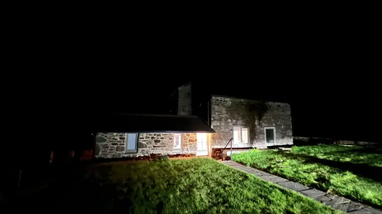 Tretoil Farm House