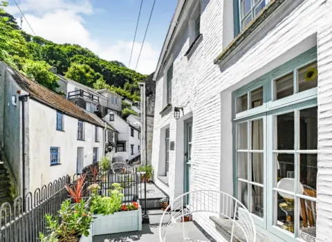 Teana Cottage