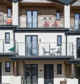 Luxury 3 floor Town House by Tolcarne Beach