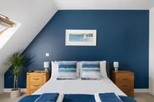 Modern Apartment Parking Short Walk to Fistral