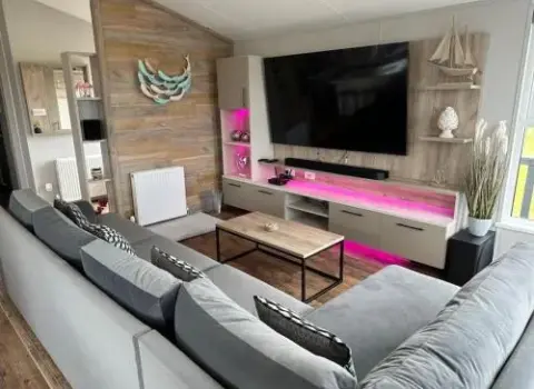 Modern Lodge with Amazing Views