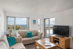 Modern Mews Home with Sea Views Private Parking