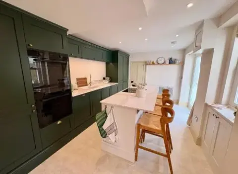 Newly renovated Edwardian home minutes from the beach