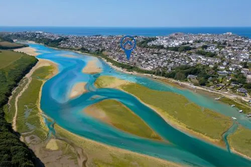 Newquay Tamarisk Lodge on the Gannel