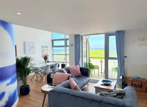 Penthouse 46Zinc, Headland View