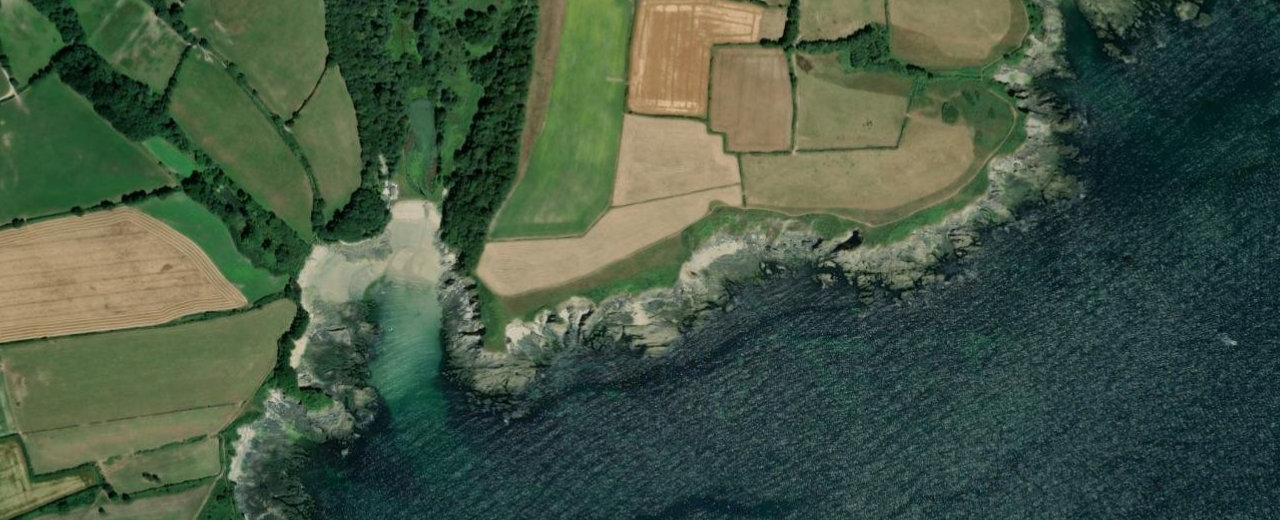 Gribbin Head walk at Fowey Estuary, Lantic Bay, Cornwall