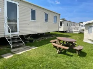 Caravan 163 Sleeps Up To 8 Guests