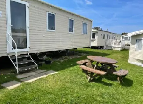 Caravan 163 Sleeps Up To 8 Guests