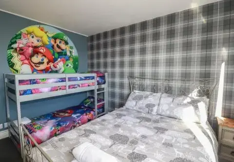 Shoreline Apartment No 8