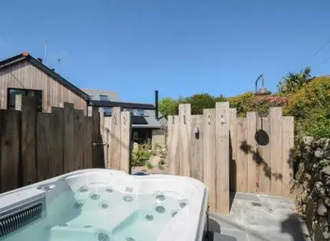 Stargazy Cottage