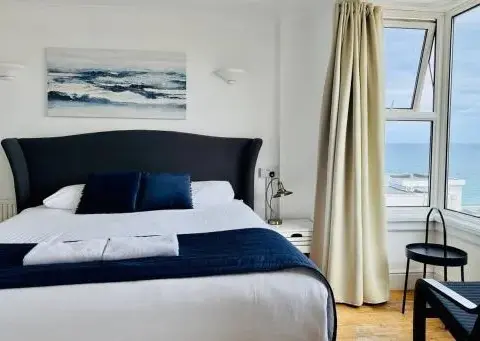 Reef Island Apartments