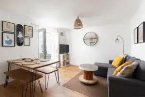 Stylish Apartment Garden with Beautiful Sea Views