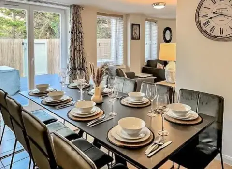 Summerleaze House