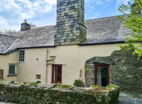 Ta Mill Cottages & Lodges, Pump Cottage