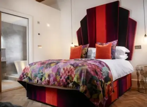 Padstow Escapes, The Long Room Luxury Apartment