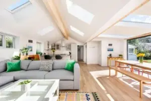 Trevint, Modern beach house in Falmouth near beach, private garden and parking
