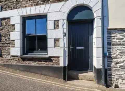 Whalebone Cottage
