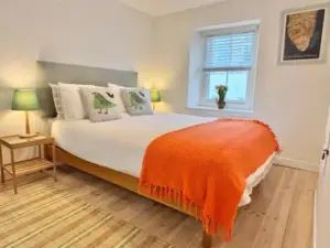 Whirlygig Cottage